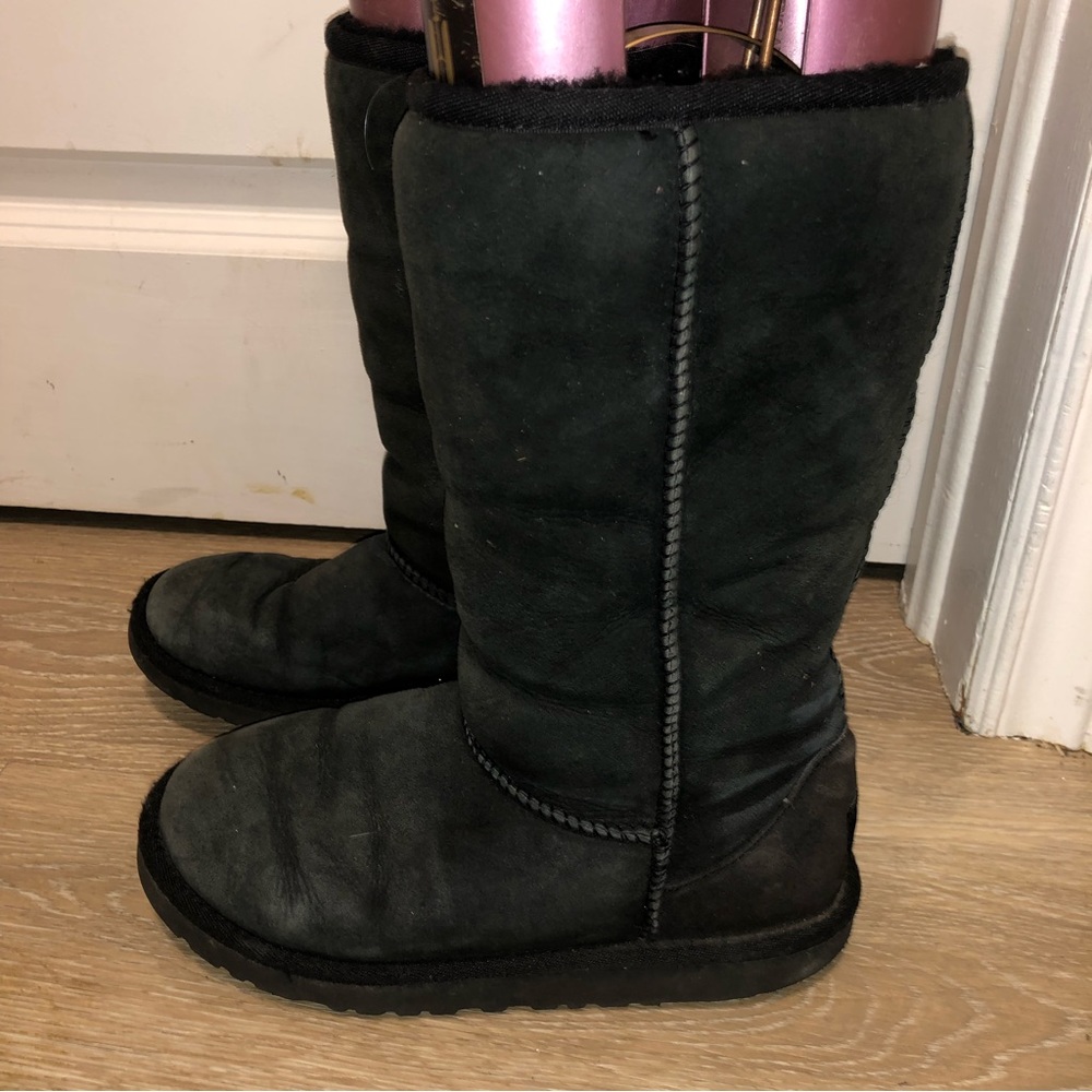 Ugg youth winter snow boots size 4